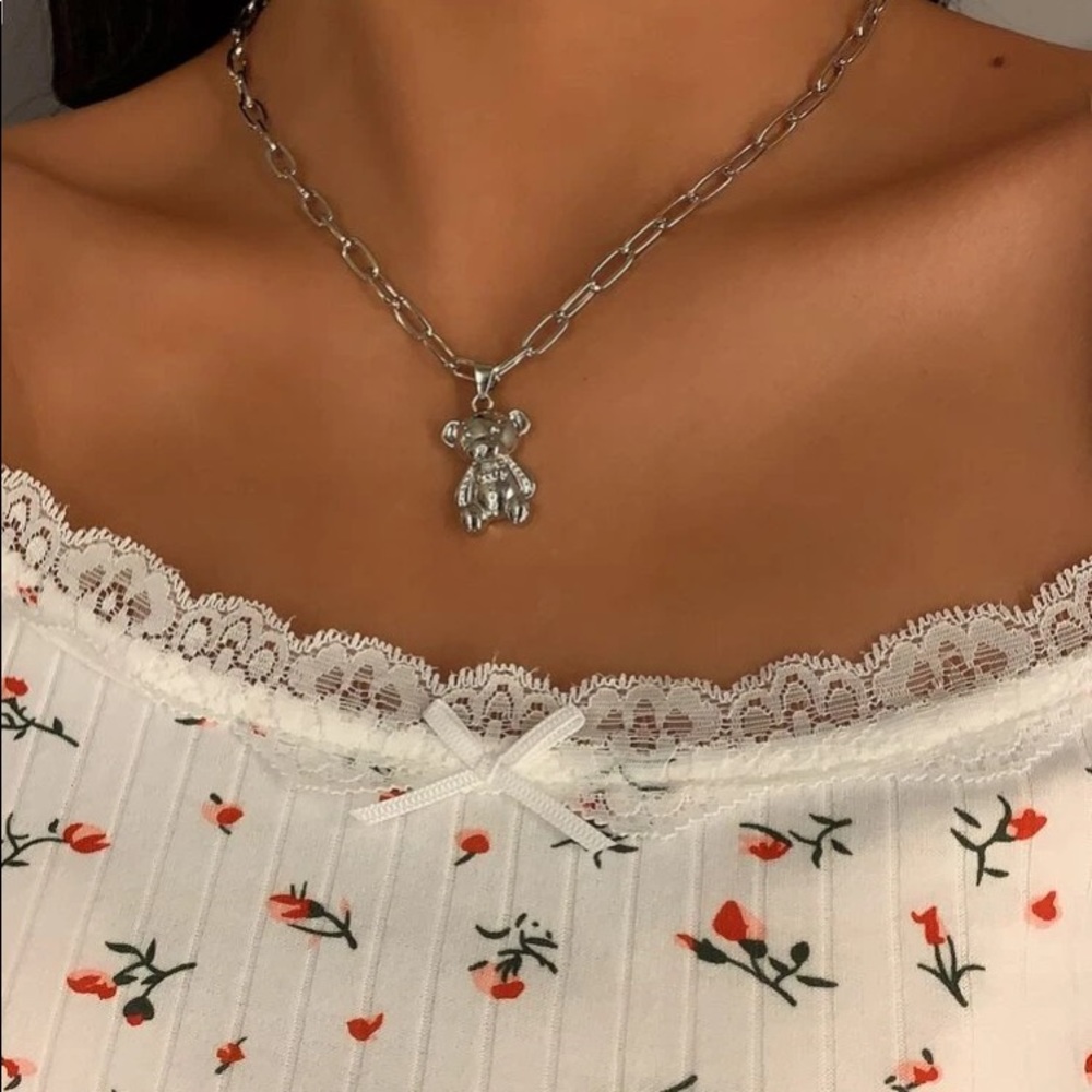 ⛓ Adorable Metallic Chainlink Teddy Bear Necklace 🧸